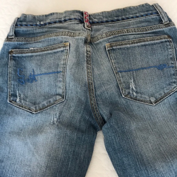 Capris - Picture 4 of 4